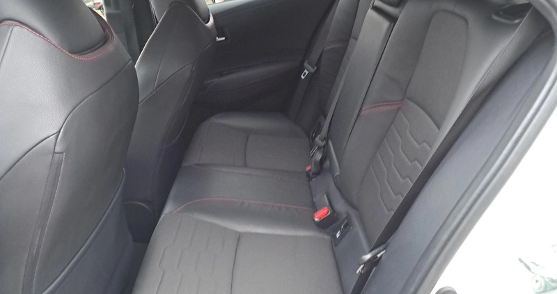 Toyota Corolla cena 84900 przebieg: 107644, rok produkcji 2019 z Glinojeck małe 172